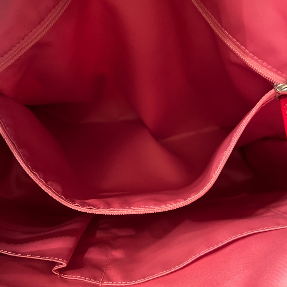 Coach Poppy RARE LIMITED EDITION Heart with Dust bag EUC - Picture 8 of 16